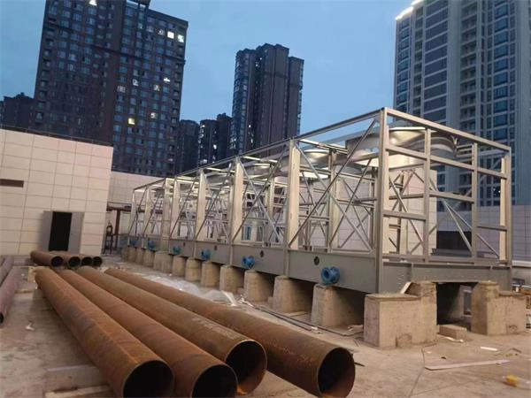 怎樣降低冷卻塔運行中的噪音,冷卻塔降低冷卻水溫度